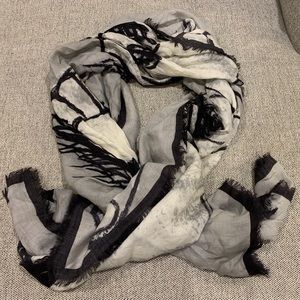 BURBERRY Scarf